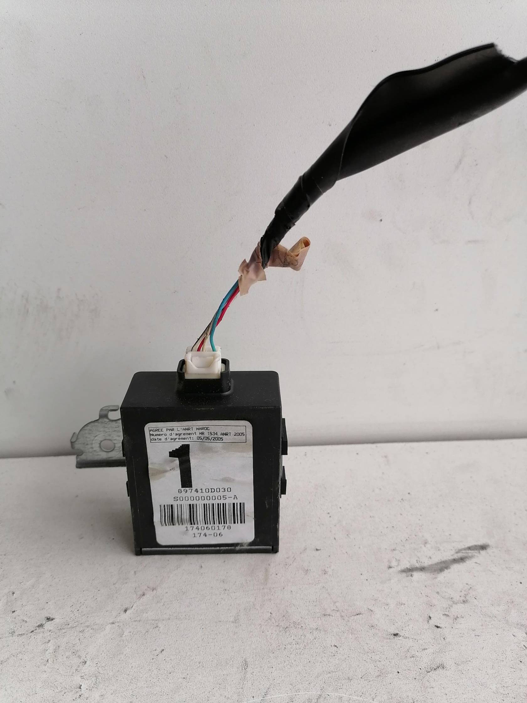 Antenna trasmettitore centralina immobilizzatore